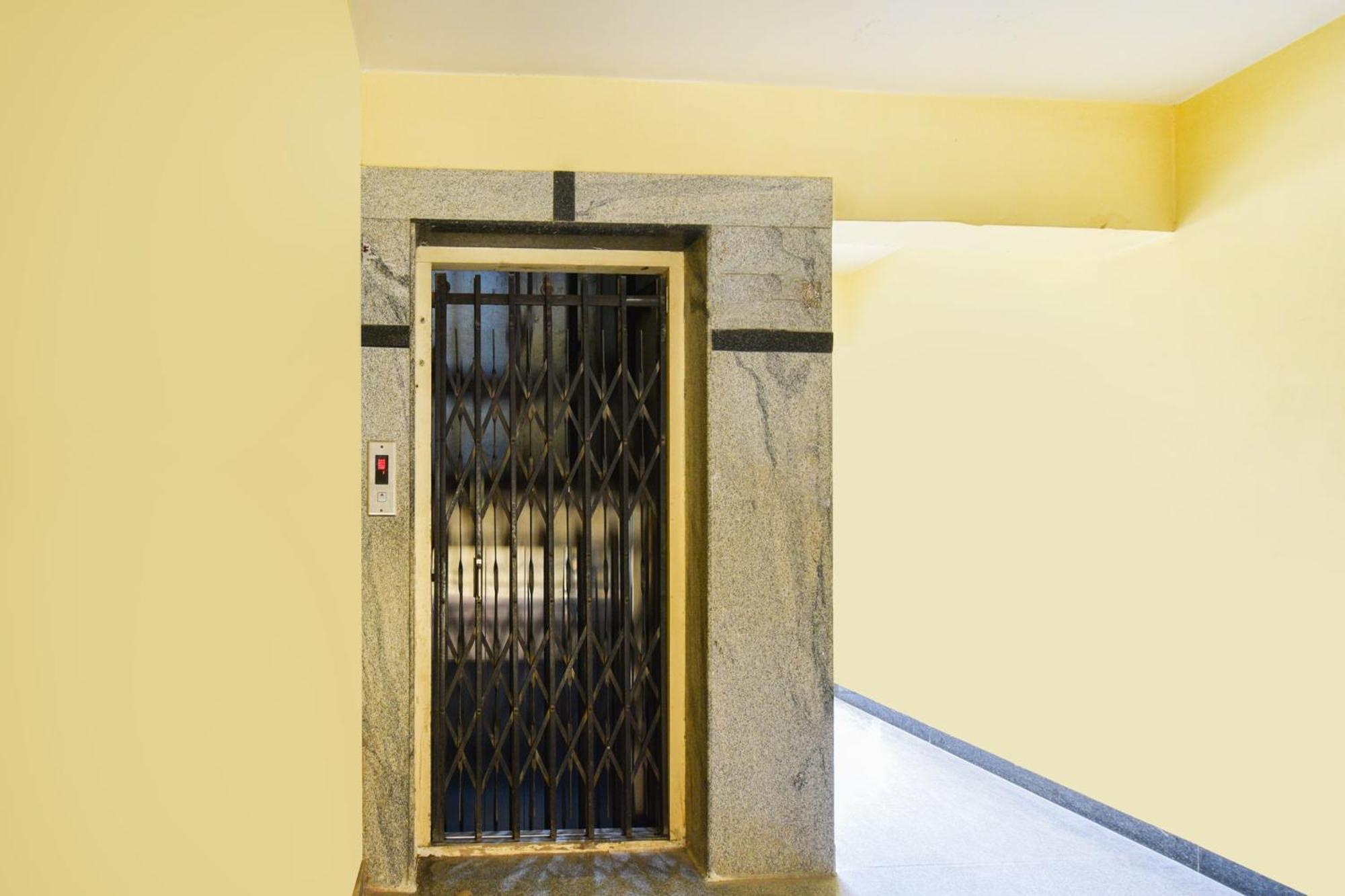 Hotel O Lucky Grand Χιντεραμπάντ Εξωτερικό φωτογραφία