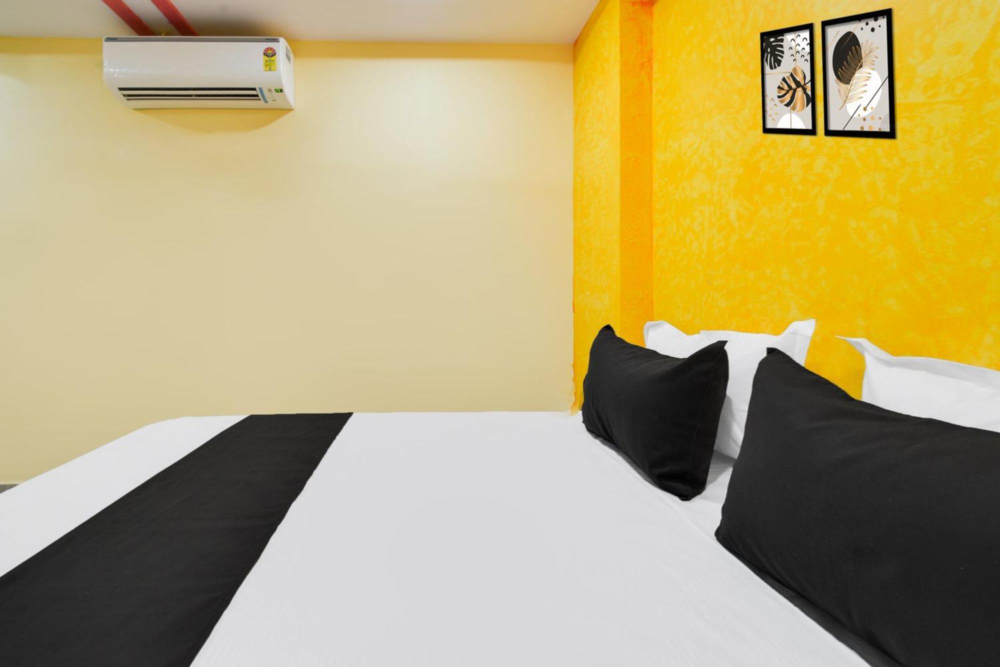 Hotel O Lucky Grand Χιντεραμπάντ Εξωτερικό φωτογραφία
